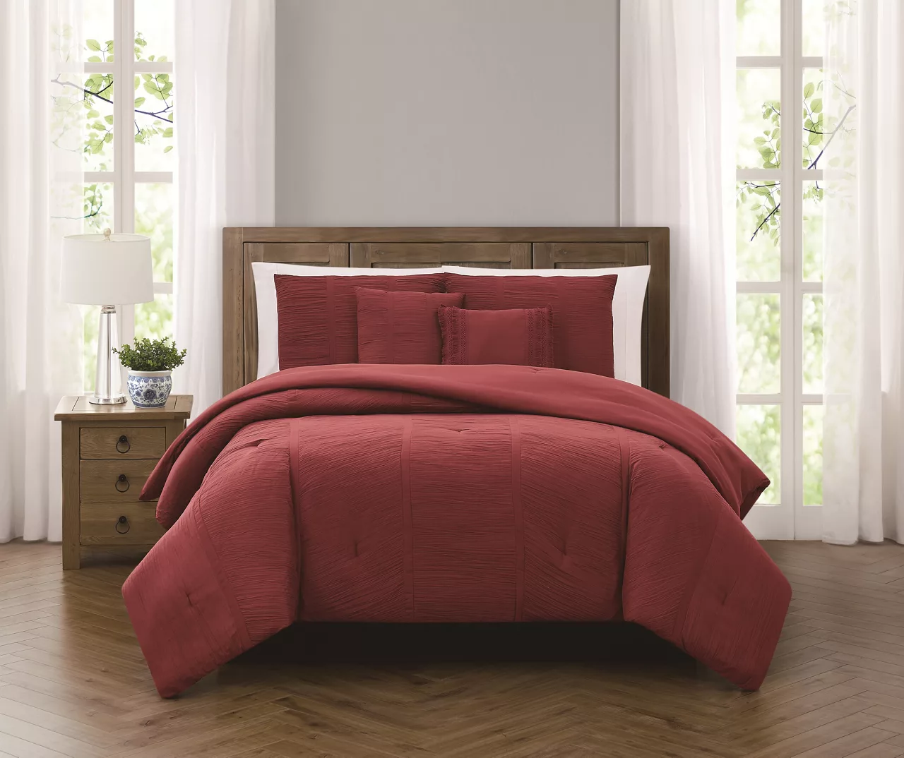 Broyhill Deep Red Crinkle 5-Piece Comforter Set 3 Broyhill Deep Red Crinkle 5-Piece Comforter Set