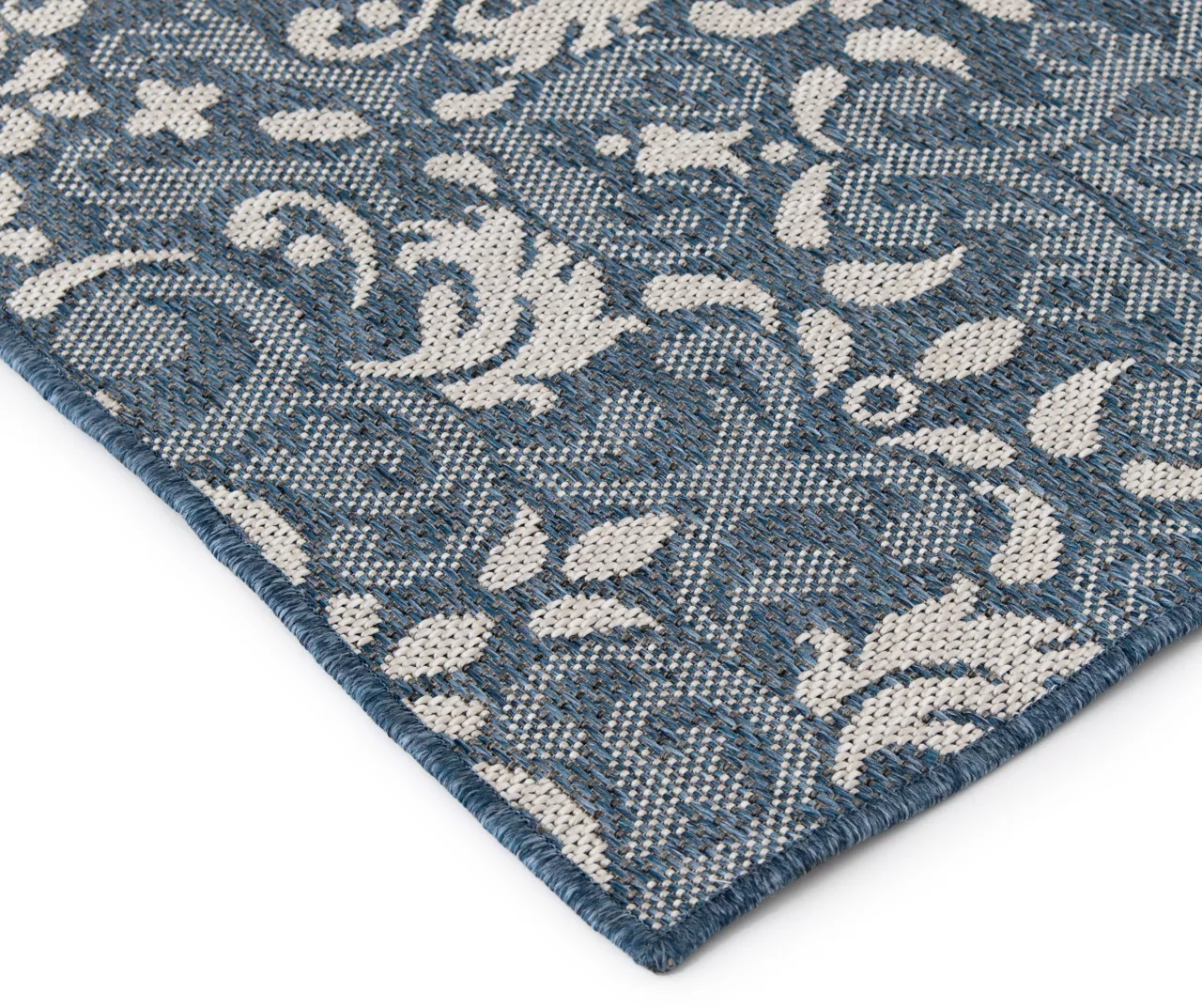 Broyhill Sandpointe Damask Outdoor Area Rug 7 Broyhill Sandpointe Damask Outdoor Area Rug - Image 5