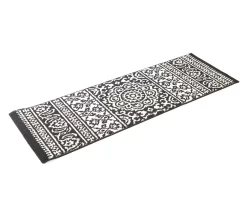 Broyhill Black & White Ornate Fascination Accent Rug -Broyhill Sales Store 810557659 3