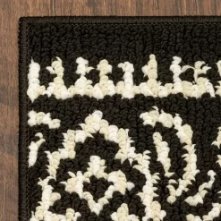 Broyhill Black & White Ornate Fascination Accent Rug -Broyhill Sales Store 810557659 5